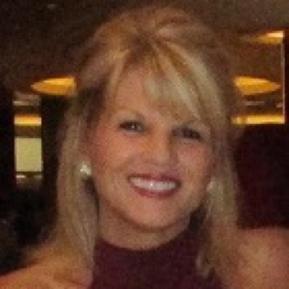 Meet your Posher, Dawn - Picture 3 of 9